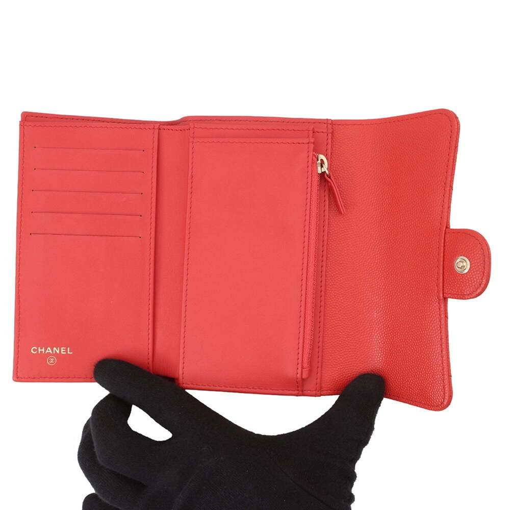CHANEL Red Caviar Leather Logo Wallet - Picture 4 of 16